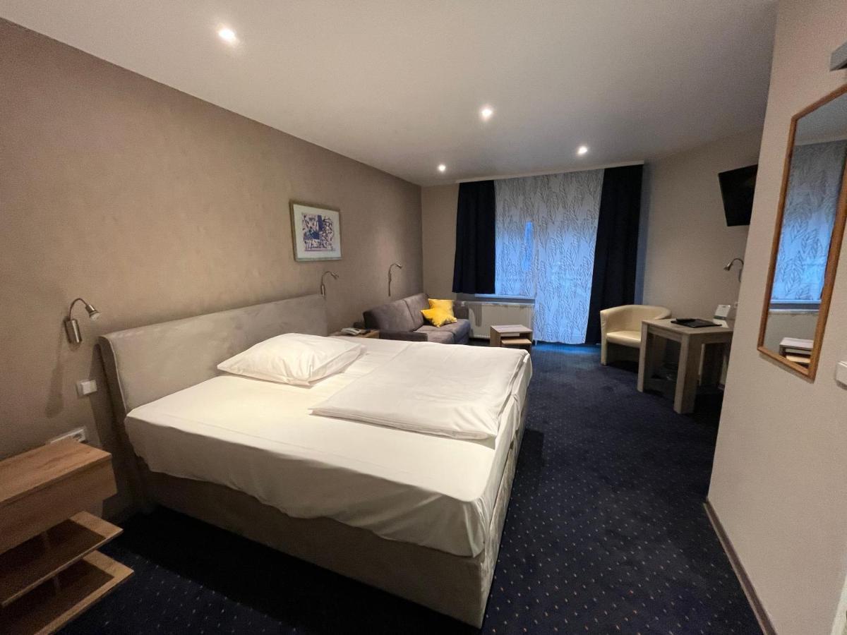 Hotel Aquarius บราวน์ชไวก์ ภายนอก รูปภาพ