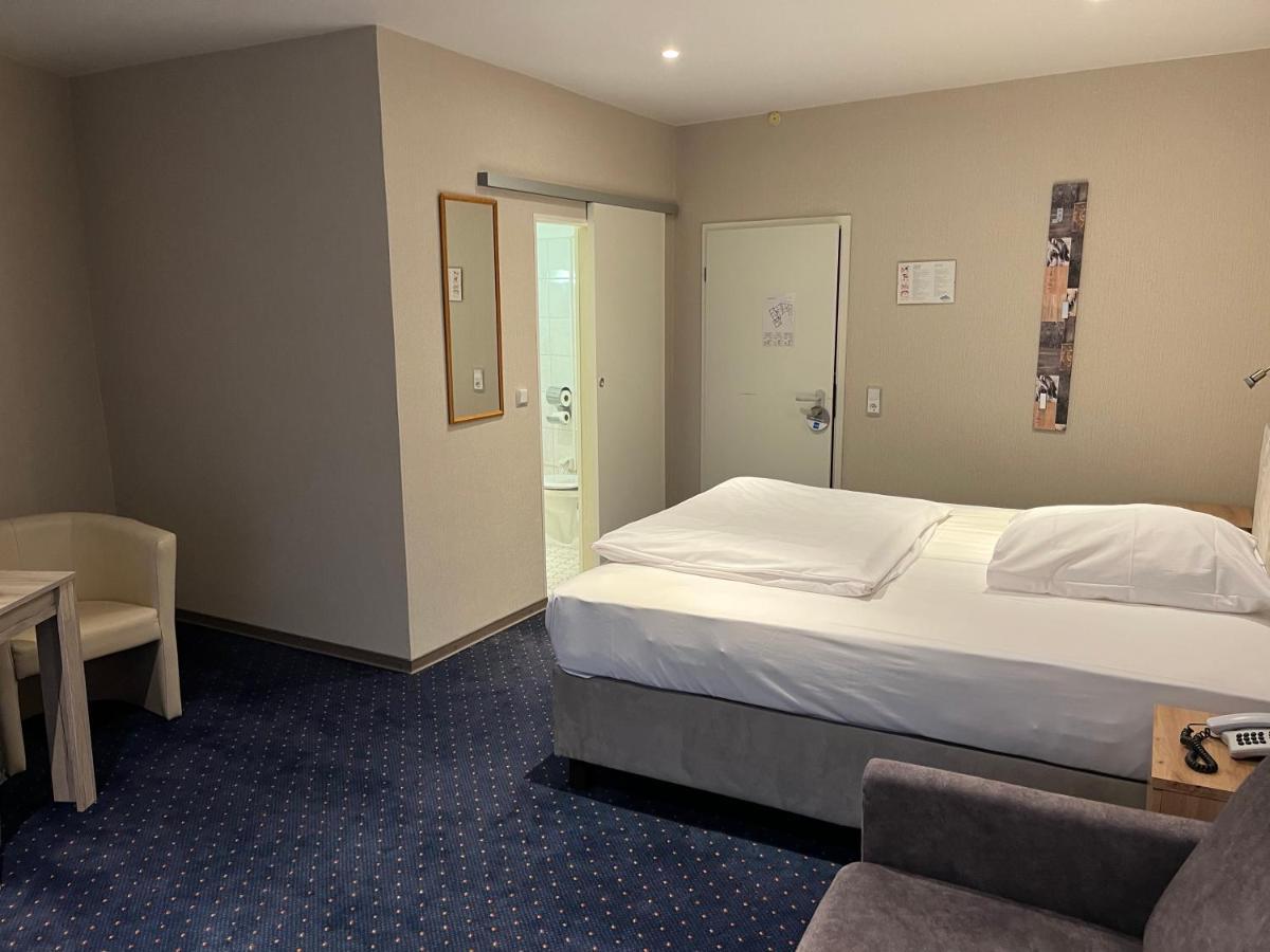 Hotel Aquarius บราวน์ชไวก์ ภายนอก รูปภาพ